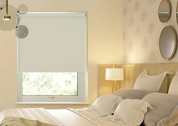Mikardo (Blackout) Aroma - Roller Blind