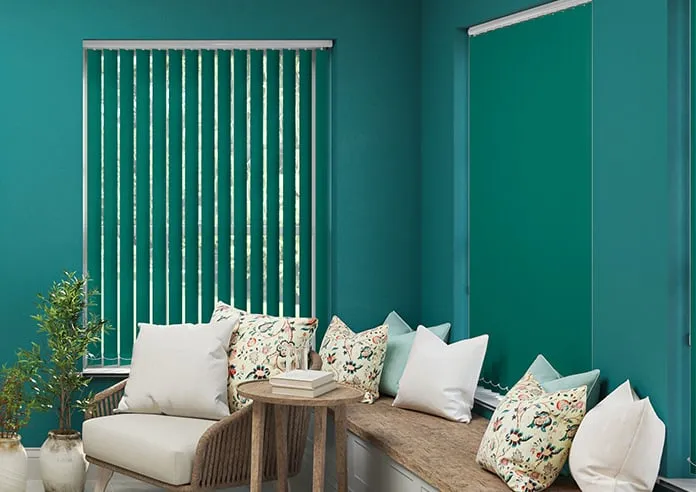 Trinity (Fr Blackout) Alexandrite - Vertical Blind