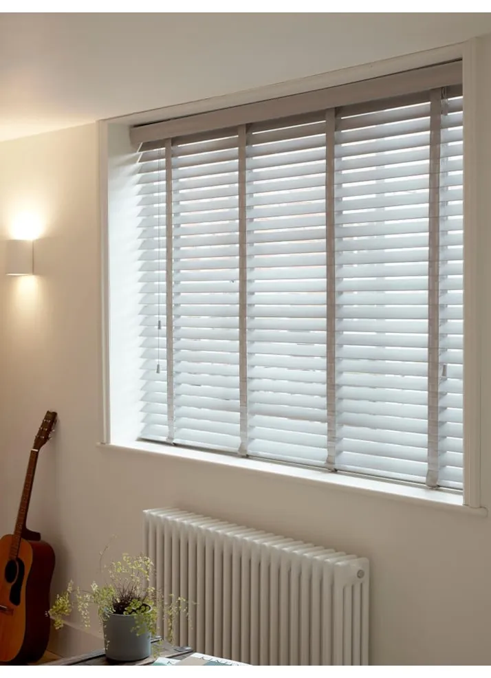 Pigeon Grey Real Wood Venetian Blind With Tapes