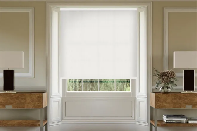 Madeline White - Shadow Pattern Roller Blind