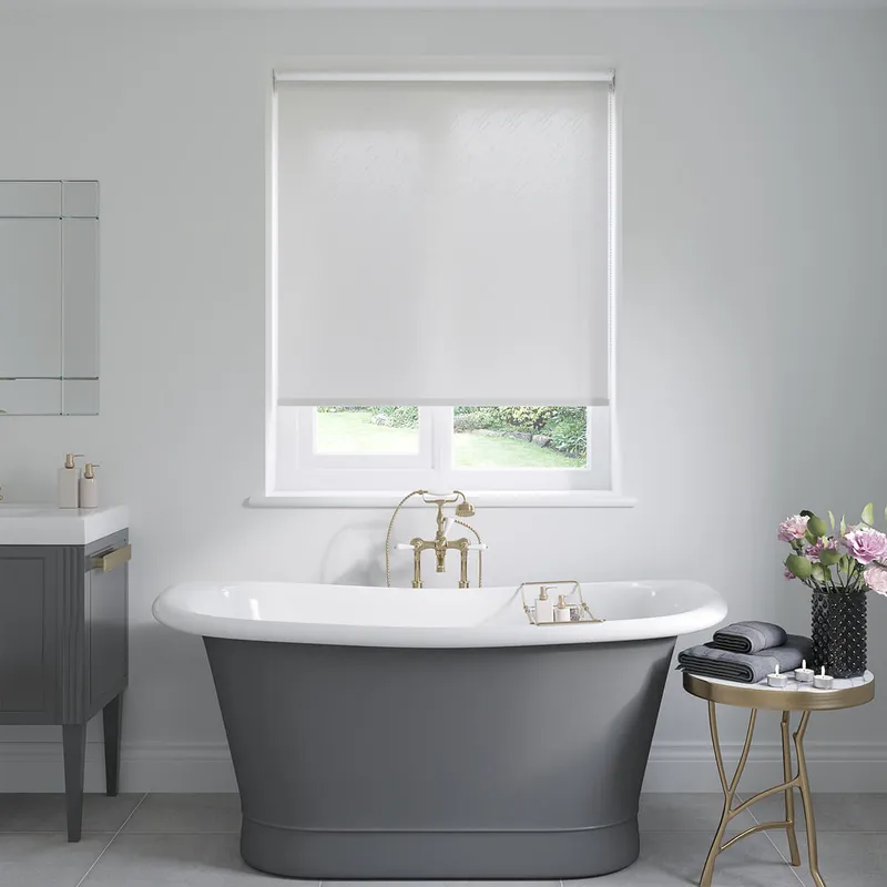 Nice White Roller Blinds