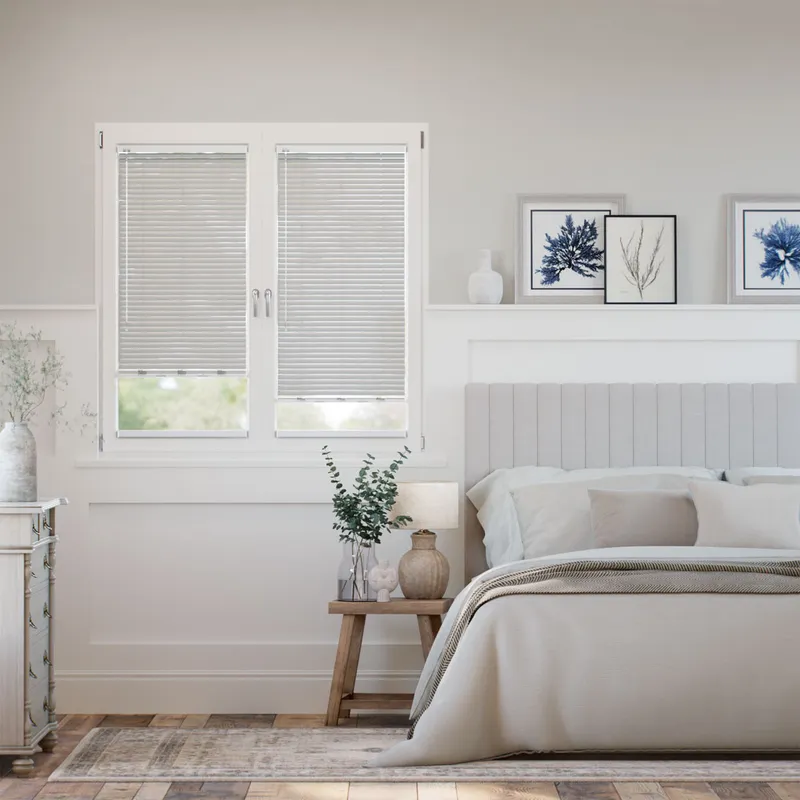 Stick On Oscar Matte Light Grey L-shaped Venetian Blind - 25mm Slat