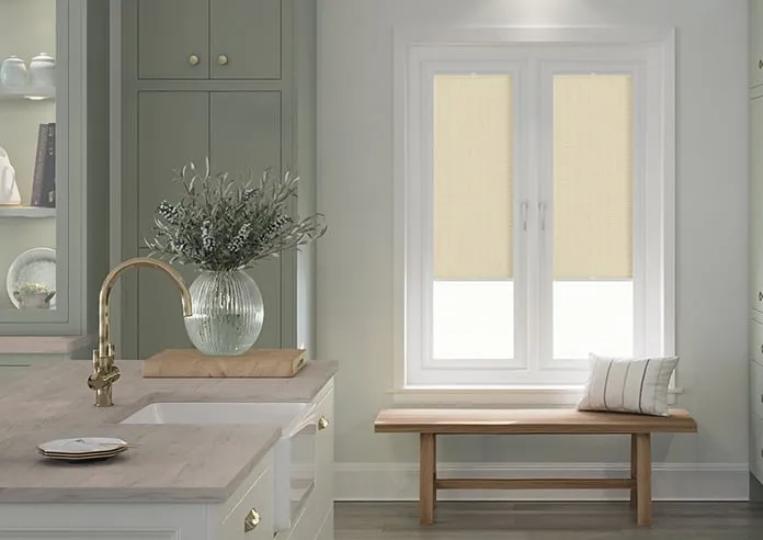 Portia Dimity - Perfect Fit Blind