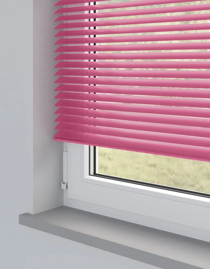 Fuschia Metal Venetian Blind