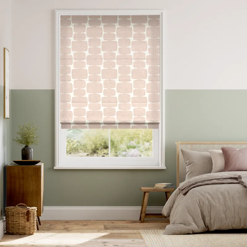 Lohko Blush Roman Blind