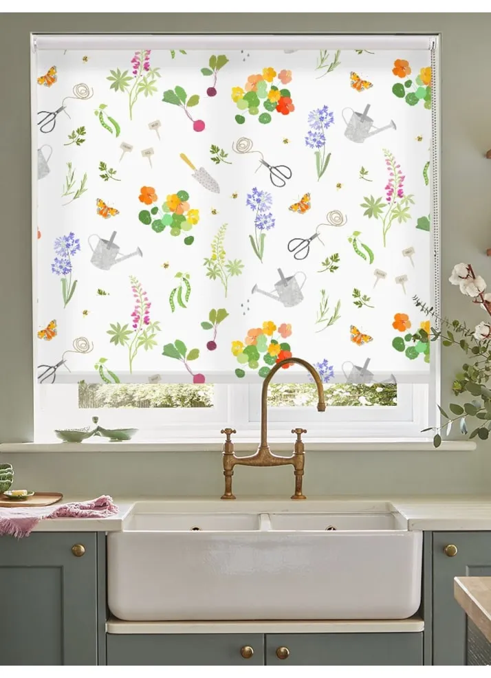 In The Garden Roller Blind