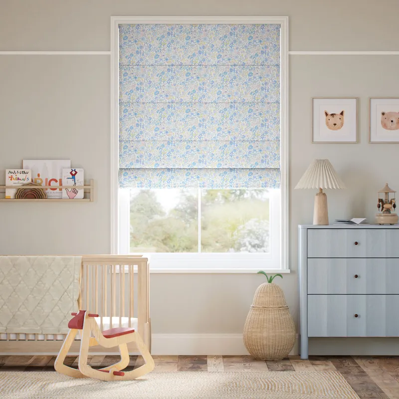 Wharfedale Powder Roman Blind